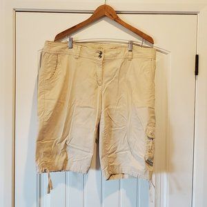 Liz Claiborne Stretch Skimmers, Size 18
